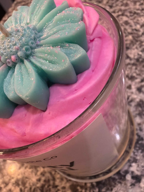 Pretty Chill – 12.25 oz Scented Candle - Red Raven Candle Co