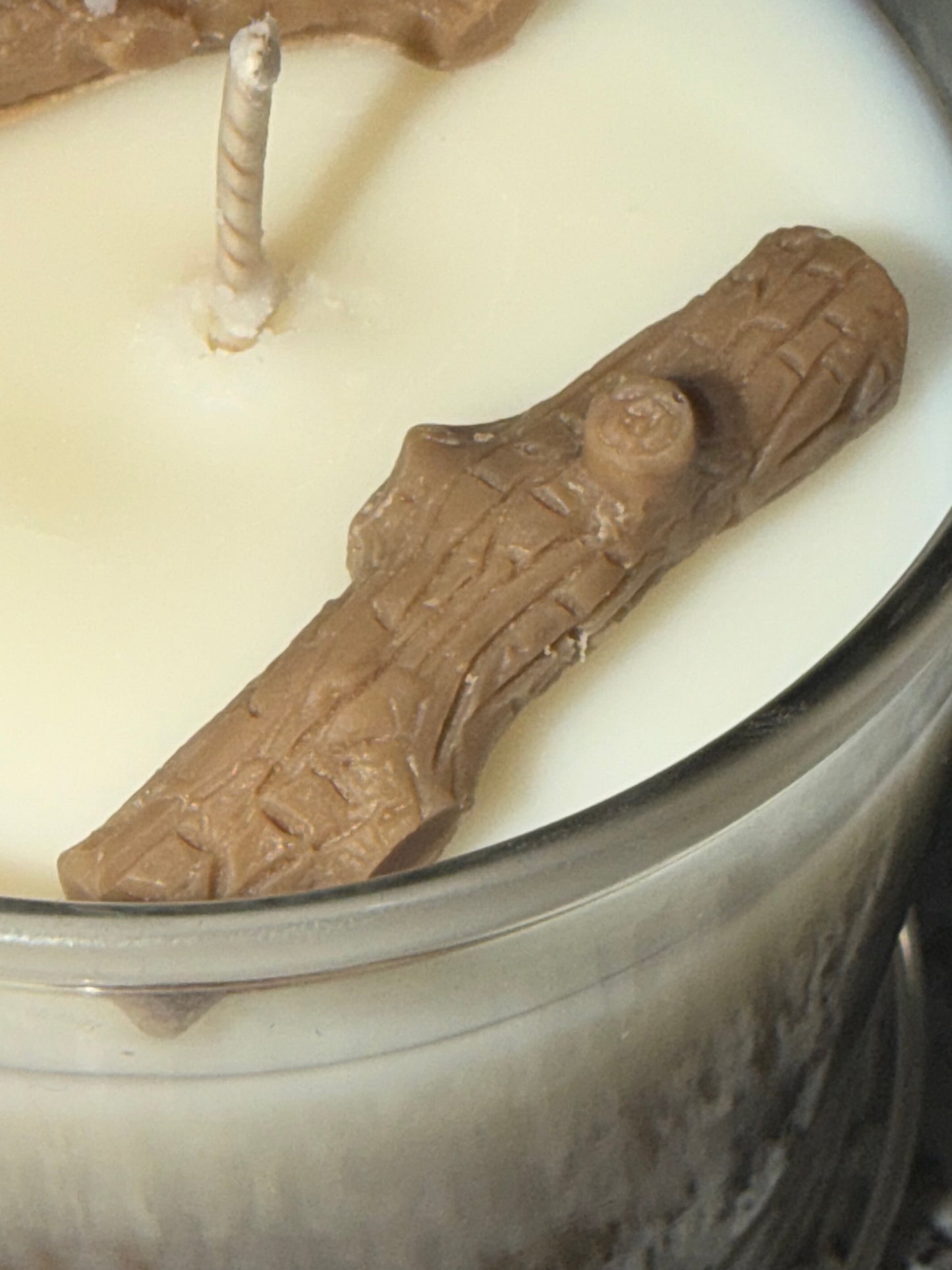 Mahogany Teakwood Signature Candle