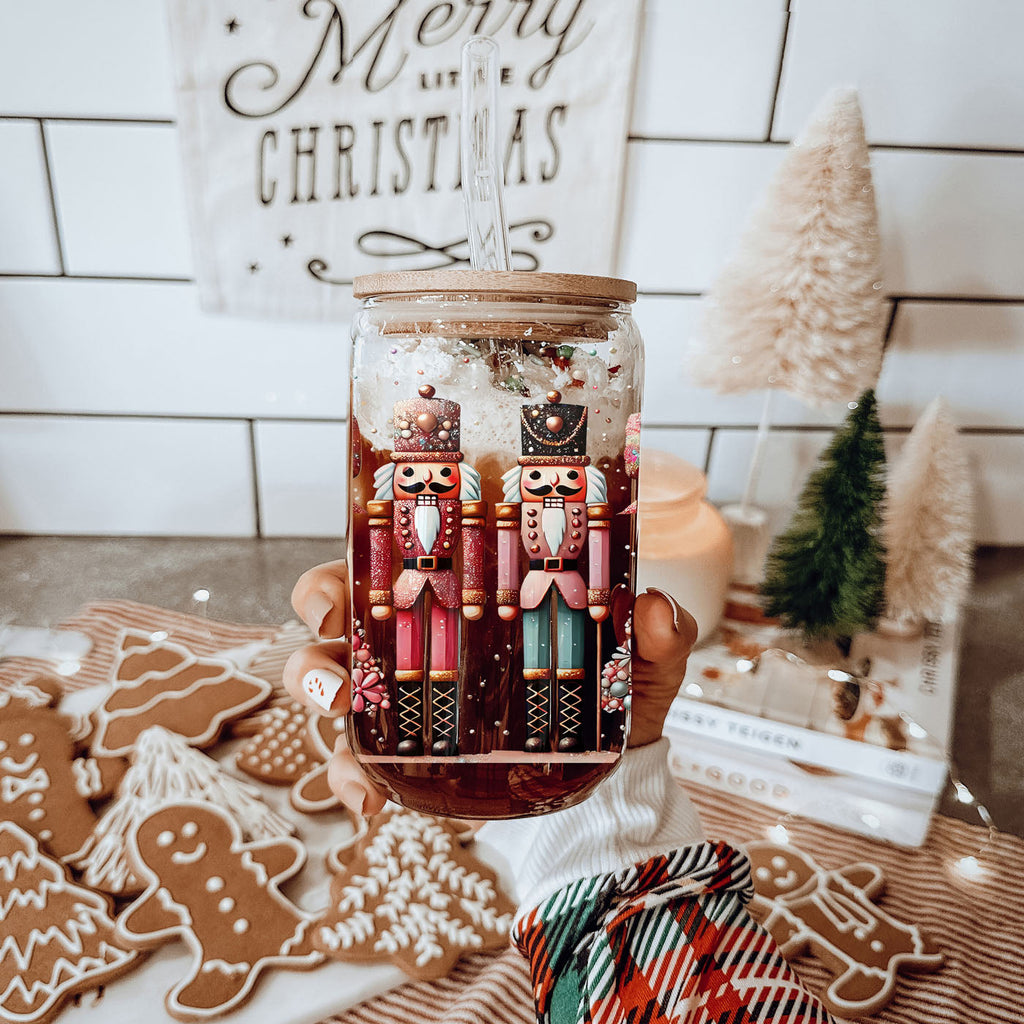 Nutcracker Glam 17oz